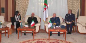 الأمين العام لوزارة الدفاع الوطني يستقبل نظيره الإيطالي