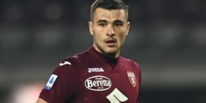 تورينو يحدّد سعر مدافعه بونجورنو