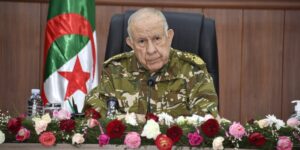 في رسالة تهنئة وجهها لمستخدمي الجيش بمناسبة عيد الفطر.. الفريق أول شنقريحة يؤكد: تطبيق صارم لإجراءات حفظ أمن واستقرار وسيادة الوطن