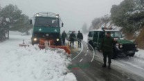 تقلبات جوية: غلق العديد من الطرقات بوسط البلاد نتيجة تراكم الثلوج