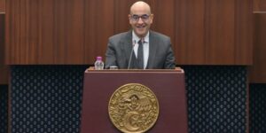 من إجمالي 6500 كلم خطوط مبرمجة.. زهانة: 44 مشروعا و2000 كلم من السكك الحديدية قيد الإنجاز