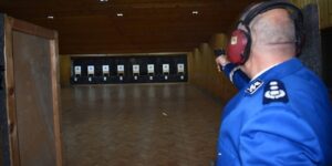 شرطة بومرداس تحتضن البطولة الجهوية للرمي بالمسدس الآلي