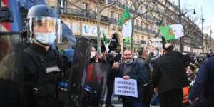 باريس تمنع تجمعات الجزائريين في اليوم الوطني للشهيد