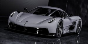 كوينجسيج تريد تسجيل رقم قياسي جديد لأسرع سيارة لها