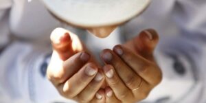 لماذا يمنع الرزق عن العبد ؟