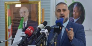 أبو عيطة: الفلسطينيون بمثابة رأس الحربة في الدفاع عن الأمة العربية