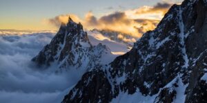 سنريهم آياتنا في الآفاق.. أَلَمْ نَجْعَلِ الْأَرْضَ مِهَادًا وَالْجِبَالَ أَوْتَادًا