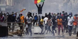 احتجاجات السنغال تتوسع.. مقتل 3 متظاهرين والرئيس يتعهد بتهدئة الأوضاع