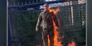 جندي أمريكي يضرم بجسده النار أمام سفارة إسرائيل احتجاجا على حرب غزة…