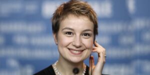 مهرجان عنابة للفيلم المتوسطي.. الممثلة العالمية “أنا ماريا مارينكا” تنضم إلى لجنة تحكيم المسابقة