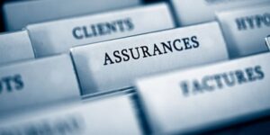 خبراء يؤكدون على ضرورة تكيف الشركات مع المخاطر المناخية والسيبرانية لتحسين برامج التأمين