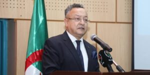 بداري: الجامعة بإمكانها الربط بين ماضي وحاضر ومستقبل الأمة