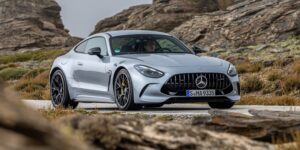 بتصميم أحدث وقوة تصل الى 585 حصان.. الكشف عن الجيل الجديد من مرسيدس AMG GT