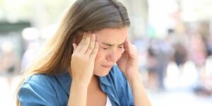 5 طرق تساعدك على التخلص من صداع الصيام