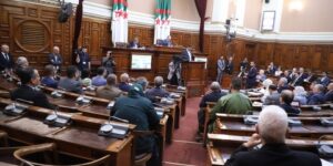 مجلس الأمة يصادق على إثبات عضوية محمد لوبر بعنوان الثلث الرئاسي