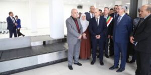 تكثيف الجهود لتقليص مدة استقبال المسافرين على مستوى المطارات