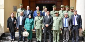 وفد عن لجنة الدفاع الوطني بالبرلمان يقوم بزيارة إعلامية إلى المدرسة العليا الحربية