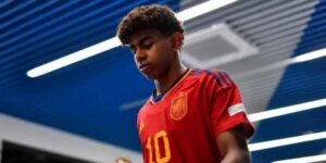 رقم مميز لـ “يامال” مع الماتادور