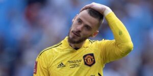 دي خيا يرفض الاعتزال رغم قلة العروض