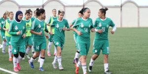 في إطار استعداداتهن لنهائيات كأس أمم إفريقيا 2024.. سيدات “الخضر” يباشرن التحضيرات بتونس 