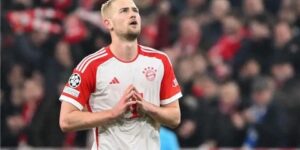 دي ليخت يُنهي الجدل حول مُستقبله مع بايرن ميونخ