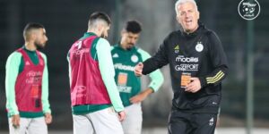 الجزائر تواجه زيمبابوي في امتحان مثالي