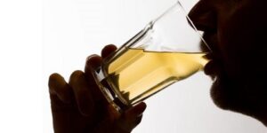 علاج الحموضة بخل التفاح- هل هذا ممكن؟