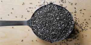 بذور الشيا والقرفة- مزيج قد يخلصك من دهون البطن