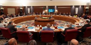 الأحزاب السياسية تثمن النقاش الصريح والبناء الذي ساد اللقاء الذي جمعها برئيس الجمهورية