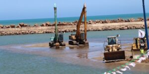 تسجيل عملية للقضاء على مشكل الترمل بالميناء الصغير لسيدي لخضر