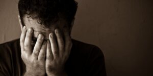 سؤال وجواب.. ما هي عقوبة المجاهرين بالمعصية ؟