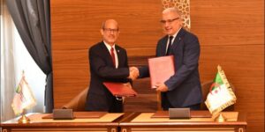 التوقيع على مذكرة تفاهم بين المجلس الشعبي الوطني وبرلمان عموم أمريكا اللاتينية والكاريبي