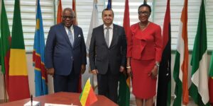 عرقاب يؤكد دعم الجزائر لجهود التكوين وتطوير التقنيات الجديدة