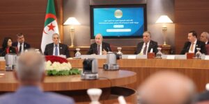 رئيس الجمهورية يشرف على لقاء مع رؤساء الأحزاب السياسية الممثلة في المجالس المنتخبة