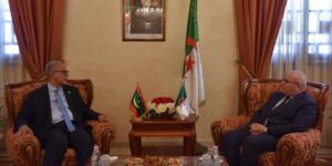 شرفة يبحث مع نظيره الموريتاني سبل تعزيز التعاون الثنائي