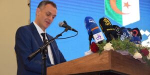 حماد يدعو للتفكير في وضع تدابير قانونية للأنشطة الشبانية