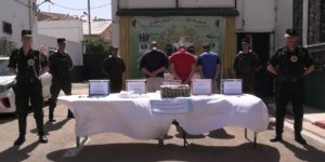 الدرك الوطني بغليزان يحجز 03 كلغ من المخدرات الصلبة (كوكايين)و 20 كلغ من الكيف المعالج