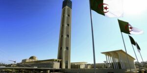 في ذكرى يوم الطالب.. العلم قوةٌ لا تقلّ أهميةً عن السلاح