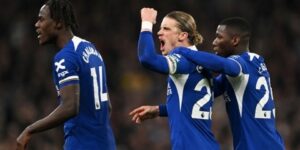 غالاغير أبهر مُتابعي تشيلسي هذا الموسم