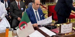 الاتحاد البرلماني العربي يمنح وساما للنائب الجزائري الصديق بخشو