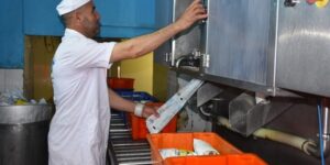 مستغانم.. رفع قدرة إنتاج الحليب المدعم إلى 140 ألف لتر 