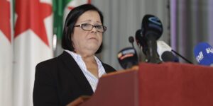 خرفي تكشف عن استراتيجية طويلة المدى لإدماج الجالية الجزائرية بالخارج