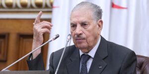 مجلس الأمة يدينها ويصفها بالجنوح والتهور ويؤكد: تصريح الرئيس الفرنسي جرم سياسي وعمل عدائي يسعى من خلاله إلى تجاوز أزماته الداخلية