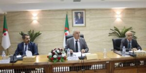 فايد يؤكد التزامه بمواصلة الجهود لعصرنة إدارة المالية وتعزيز الابتكار