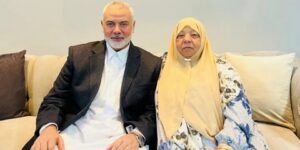 اثر  قصف منزلهم في مخيم الشاطئ.. استشهاد شقيقة إسماعيل هنية و 10 من عائلتها غرب غزة