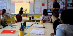 سفارة الجزائر بفرنسا تطلق مسابقة لتوظيف مدرسين في اللغة العربية