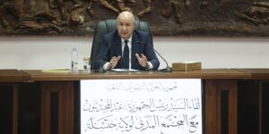 الرئيس تبون يؤكد خلال زيارة العمل والتفقد لخنشلة: سنواصل الإصلاحات بإعادة النظر في التقسيم الإداري ومراجعة قانوني البلدية والولاية