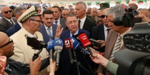  مرّاد: تحسين وضعية توفير الماء الشروب في تيارت في غضون أسبوعين