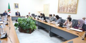 لجنة الشؤون القانونية بمجلس الأمة تواصل سلسلة اجتماعاتها حول مشروع تعديل النظام الداخلي