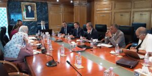 عرقاب يترأس اجتماع عمل ومتابعة مع أعضاء اللجنة الوطنية للوقاية من مرض السرطان ومكافحته